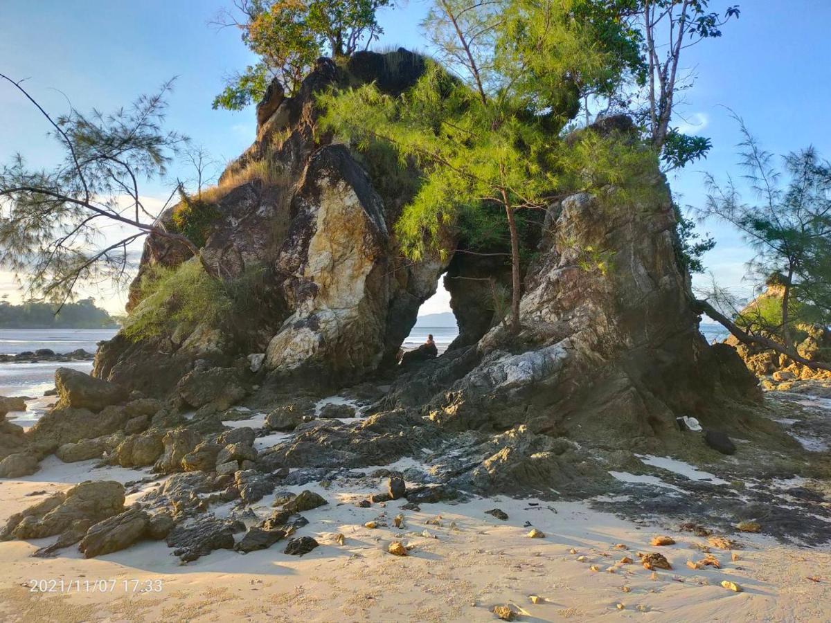 Eco Bungalow เกาะพยาม ภายนอก รูปภาพ